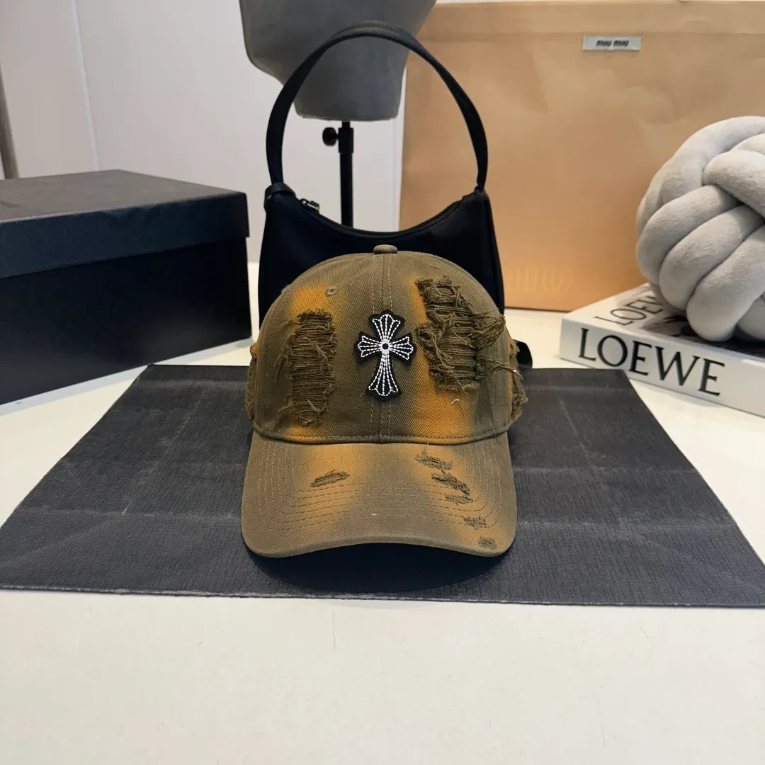 P56 Crow Heart Baseball Cap, holed retro peaked cap, head circumference 57.cm